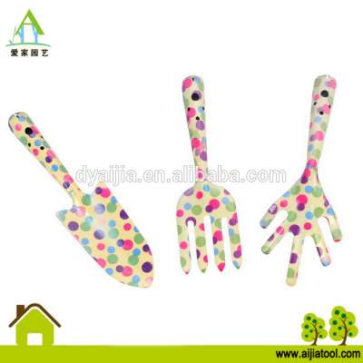 Garden tool set trowel fork cultivator printed